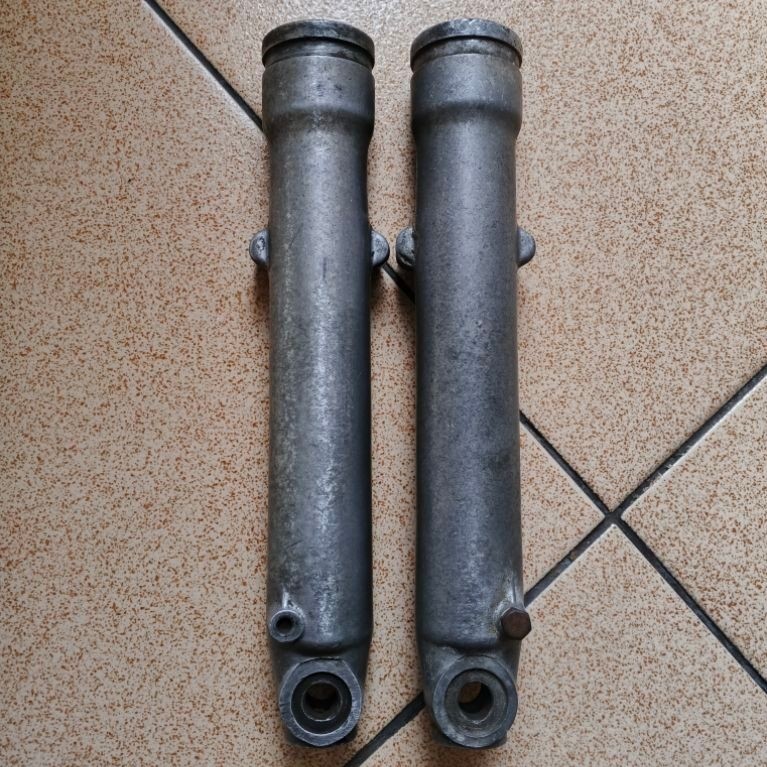 Bottom Shock Depan Honda CB 100 Ori Copotan Kode HM
