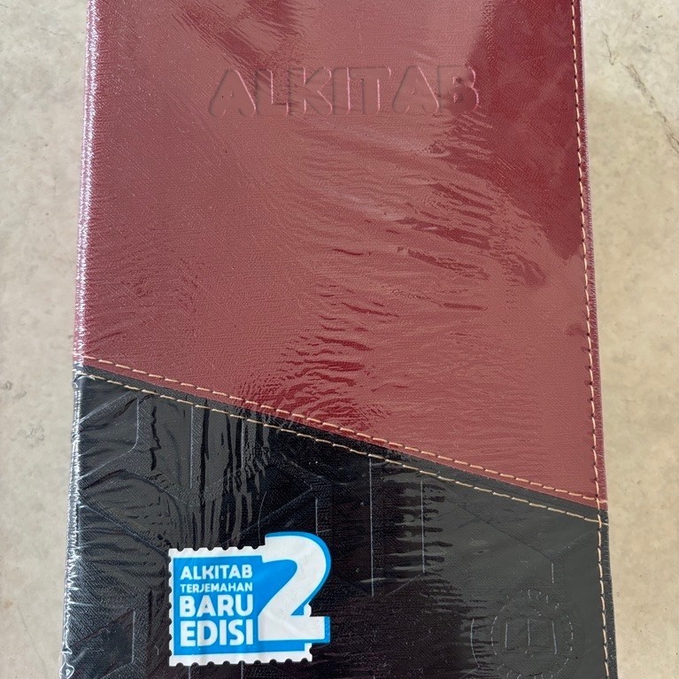 Buku Alkitab Besar Lansia Terjemahan Baru Edisi 2 Cover Karet 064 BL Geometri TB2