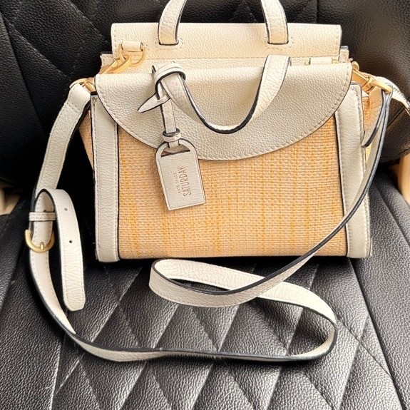 kate spade saturday