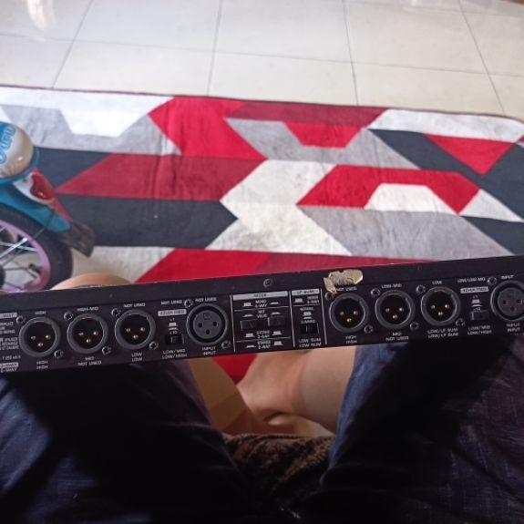 crossover behringer cx3400 bekas original normal