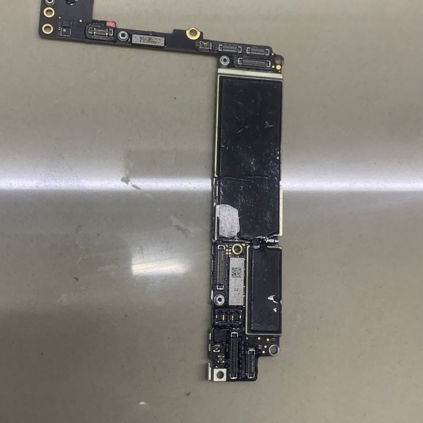Mesin iphone 7plus 32GB Wifi only / Bypas