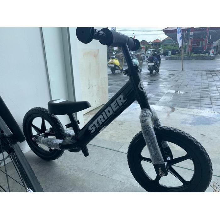 STRIDER - 12 PRO (PEARL BLACK)