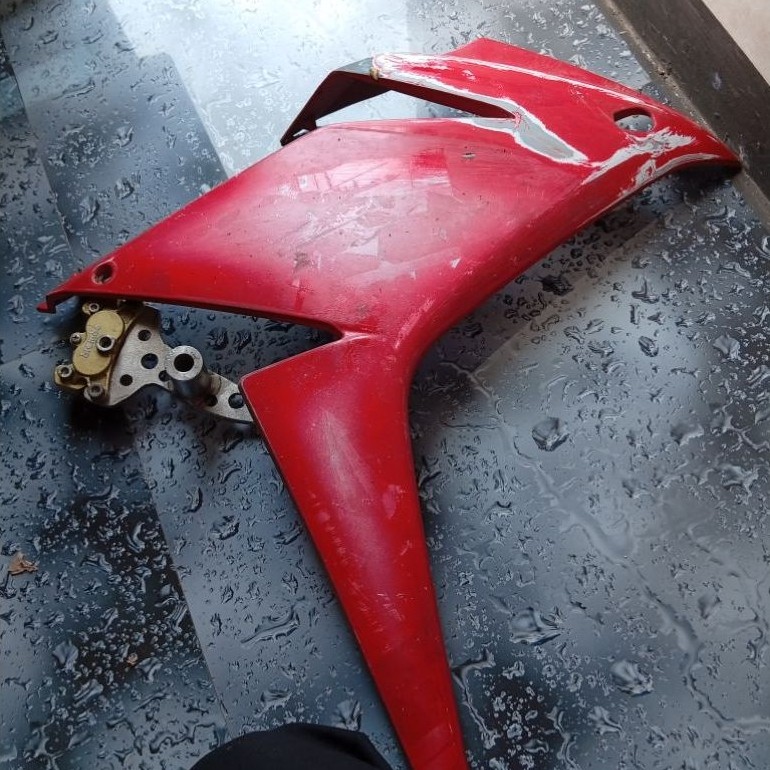fairing kanan cbr k45 N