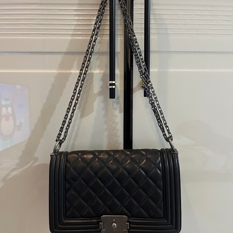 Preloved chanel bag