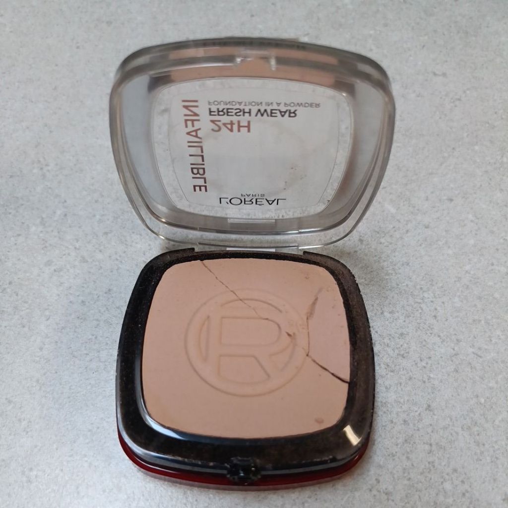 Bedak Loreal Baru Baca Deskripsi