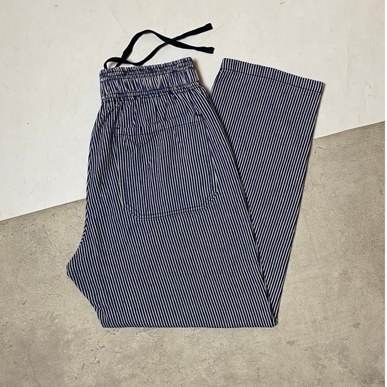 ZT 033 - GU by UNIQLO Relaxed Hickory Pants.