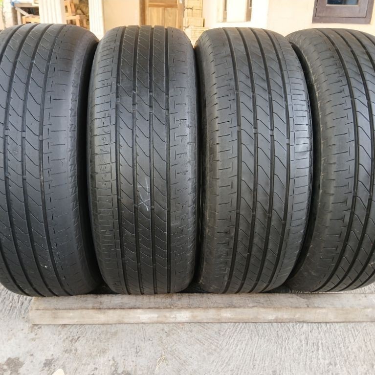 Ban Bridgestone 205/65 R15
