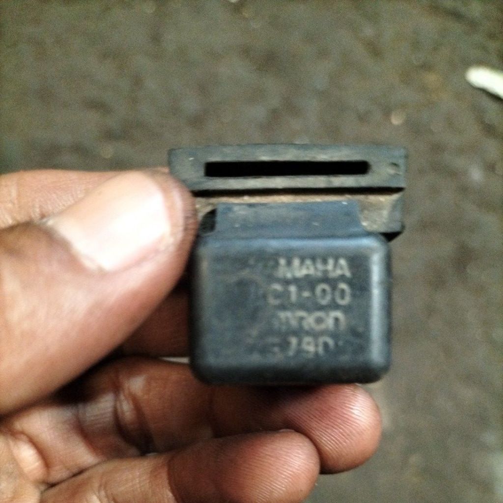 Relay kipas radiator omron Vixion old Xabre MX King R15 ori copotan
