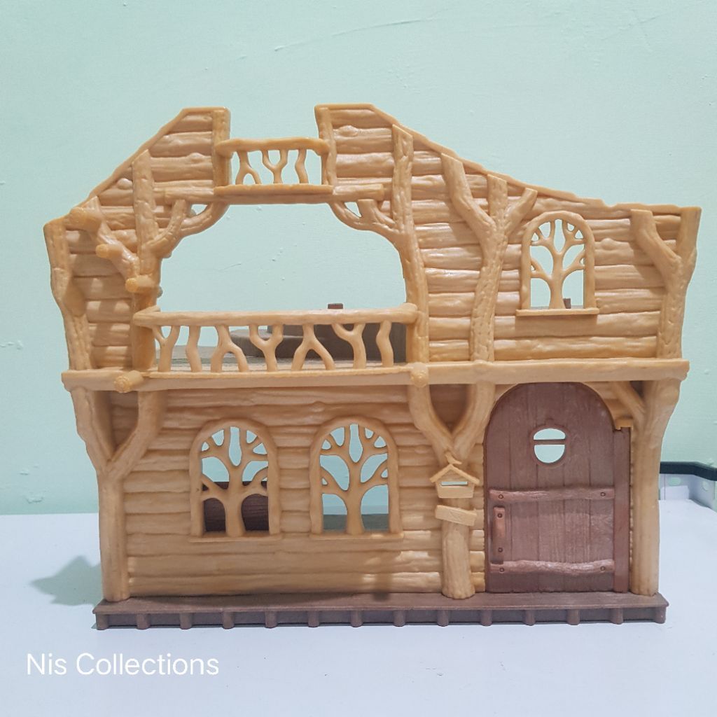 Diorama rumah kayu