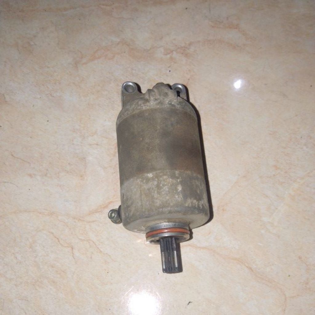 Dinamo starter Xeon RC atau Xeon karbu