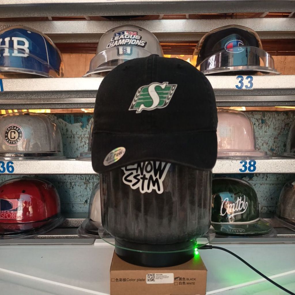 topi brand second (CFL&REEBOK)