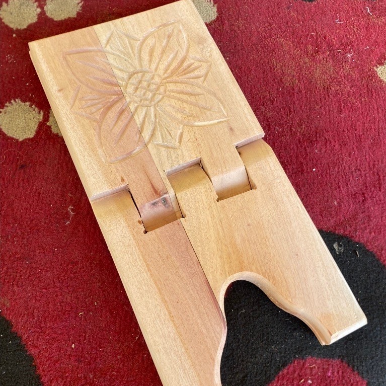 Meja Lipat Ngaji Kayu Mahoni Ukir Ceplok