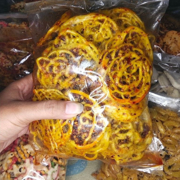 sebring krupuk mie chili oil pedas nikmat
