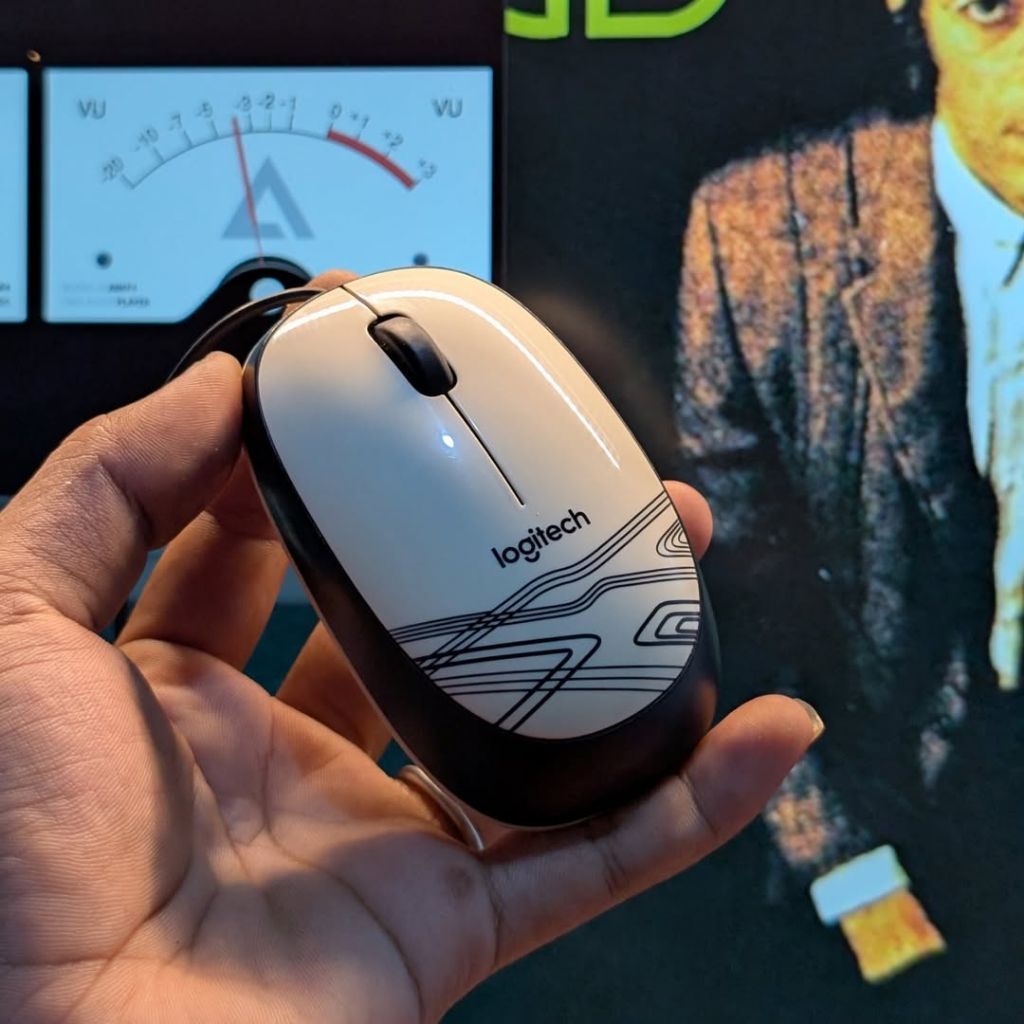 Mouse Mousepad USB FROM Logi Logitech M105