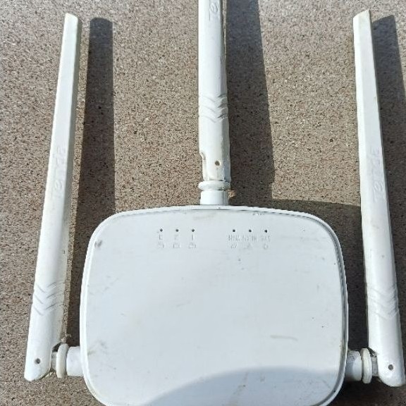 Router Tenda N318 300Mbps Second Mulus Bekas