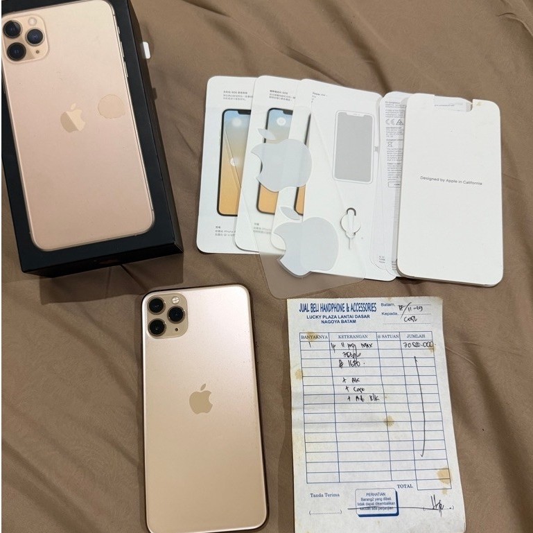 IPHONE 11 Pro Max 256GB warna Gold