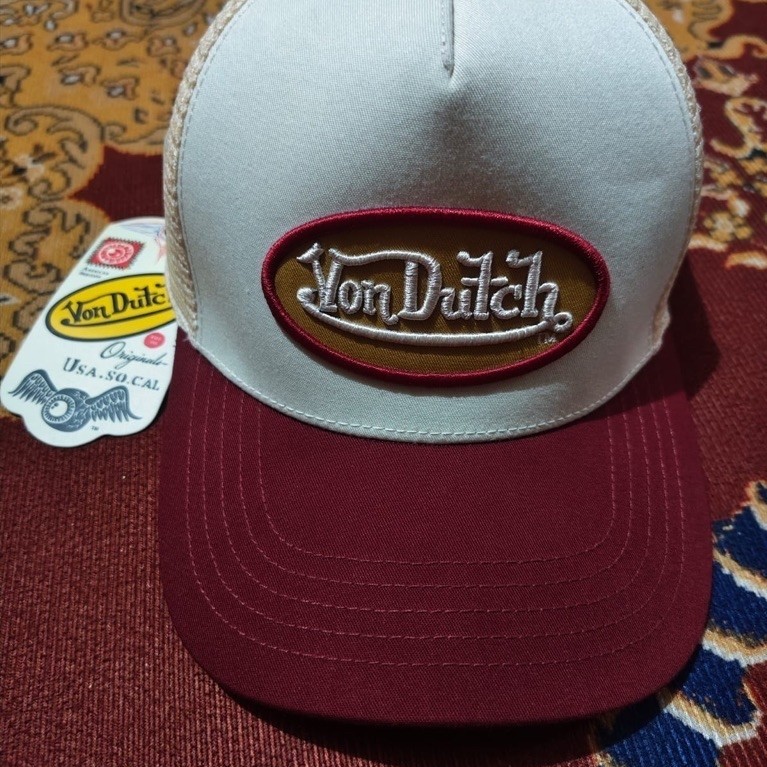 TOPI VON DUTCH