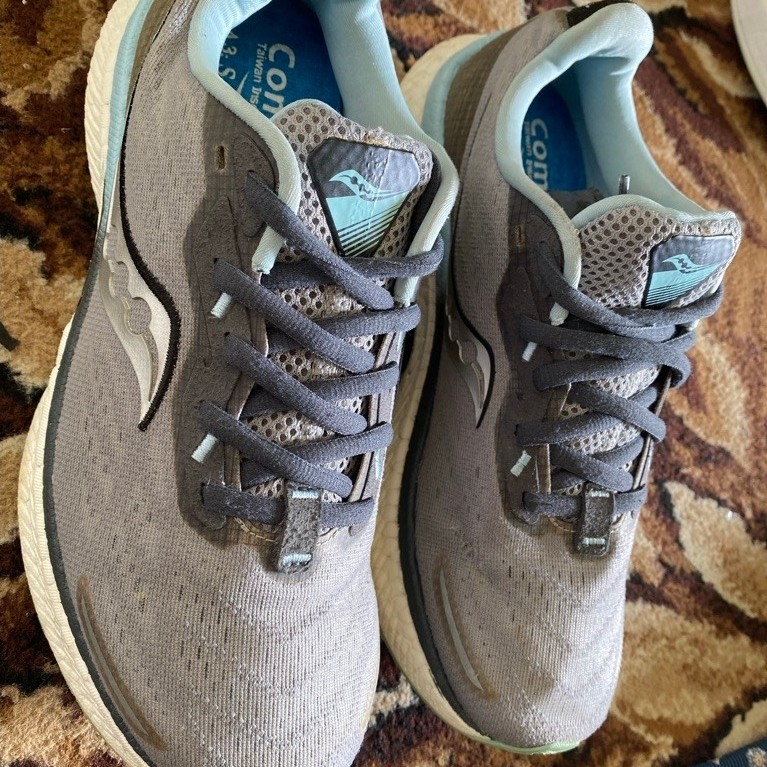 SAUCONY RUNNING SIZE 38 PL