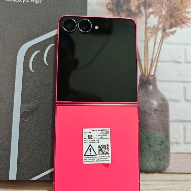 Samsung Z Flip 7 12/512 Second Original Like New