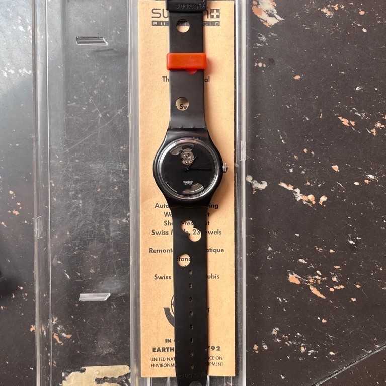 swatch automatic black punching 1995