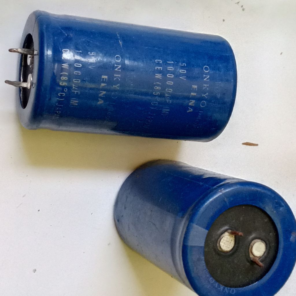 2 pcs kapasitor ELNA warna biru 10000 uf 50 v dua kaki belum pernah dipakai siap kirim