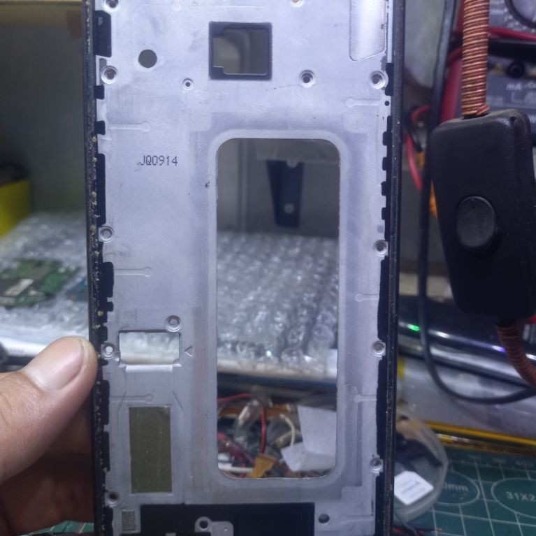 Frame LCD Samsung J6+ atau J4+ [original] copotan