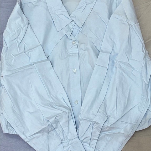 [FREE GIFT] Preloved Kemeja Crop Colorbox Light Blue