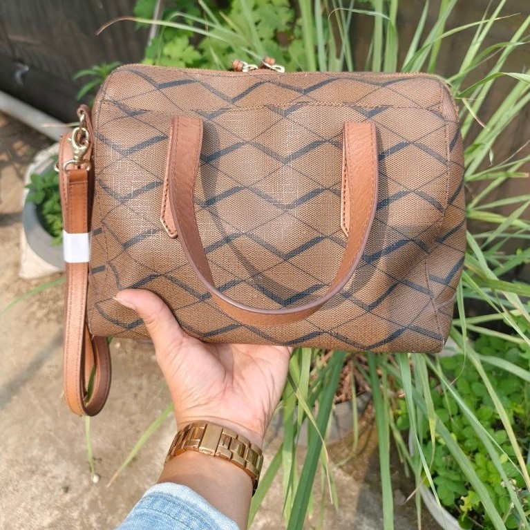 [PRELOVED] Fossil Sydney Satchel Chevron Brown Tas selempang Tas Bahu