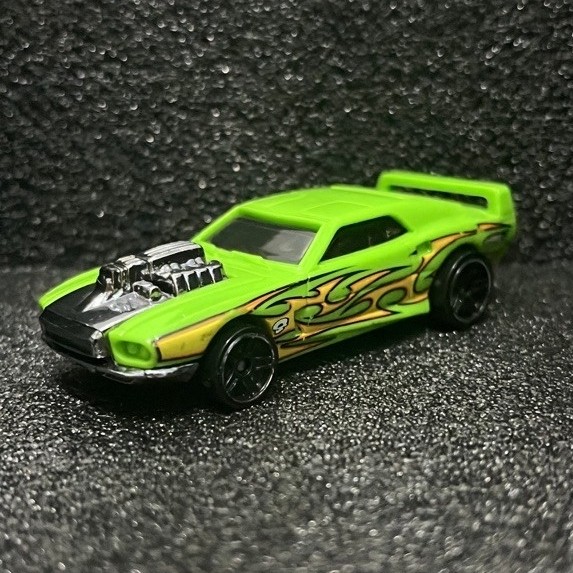 Hot wheels rivited hijau from 5-pack