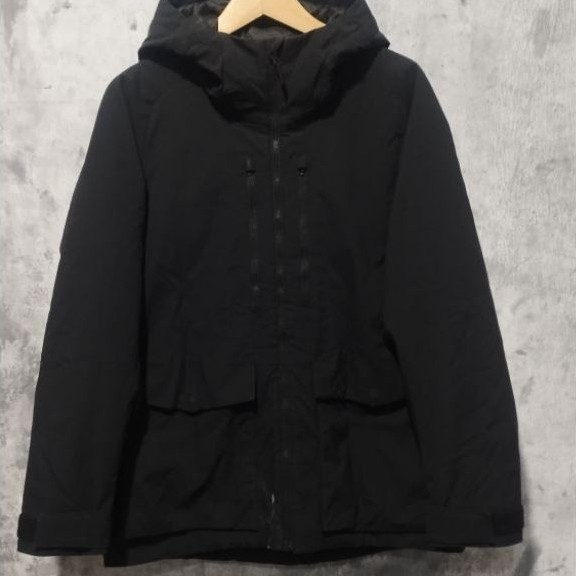 UNIQLO HYBRID DOWN 3D