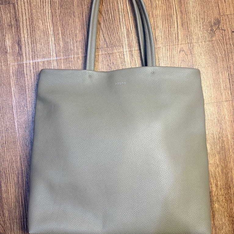 Preloved Tas Pedro Original