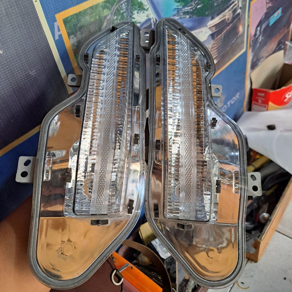 lampu trunklid lampu list bagasi vellfire original