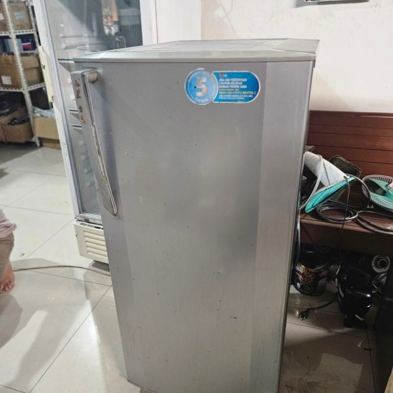 KULKAS 1 PINTU LG BEKAS/ SEKEN