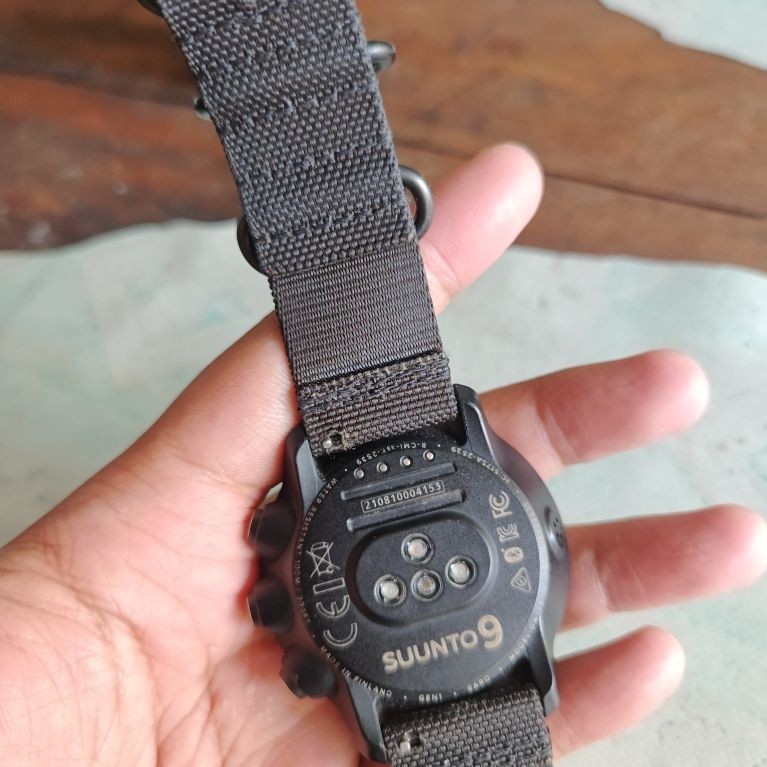 Suunto 9 Baro Titanium Black Charcoral