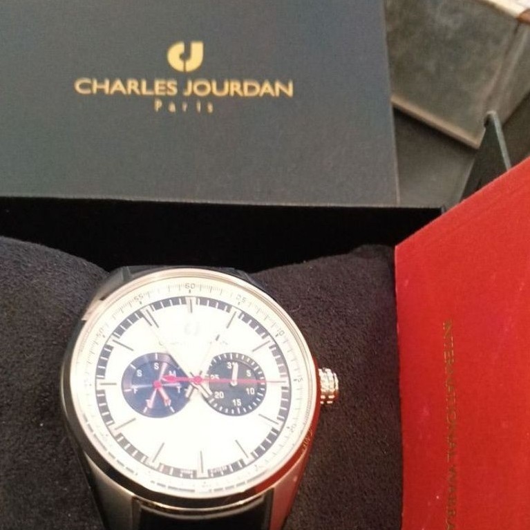 Jam Tangan Charles Jourdan Paris Analog Pria Dial Putih Strap Hitam