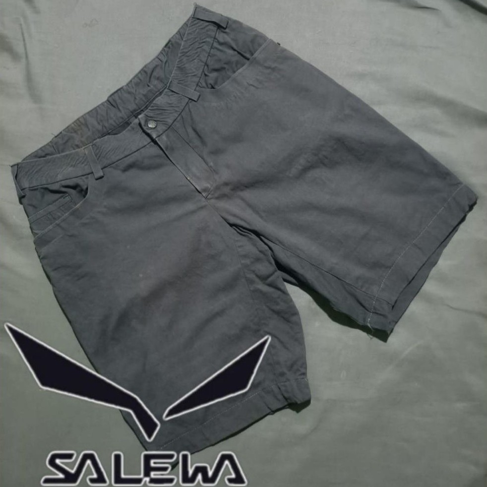 SALEWA celana pendek outdoor second brand