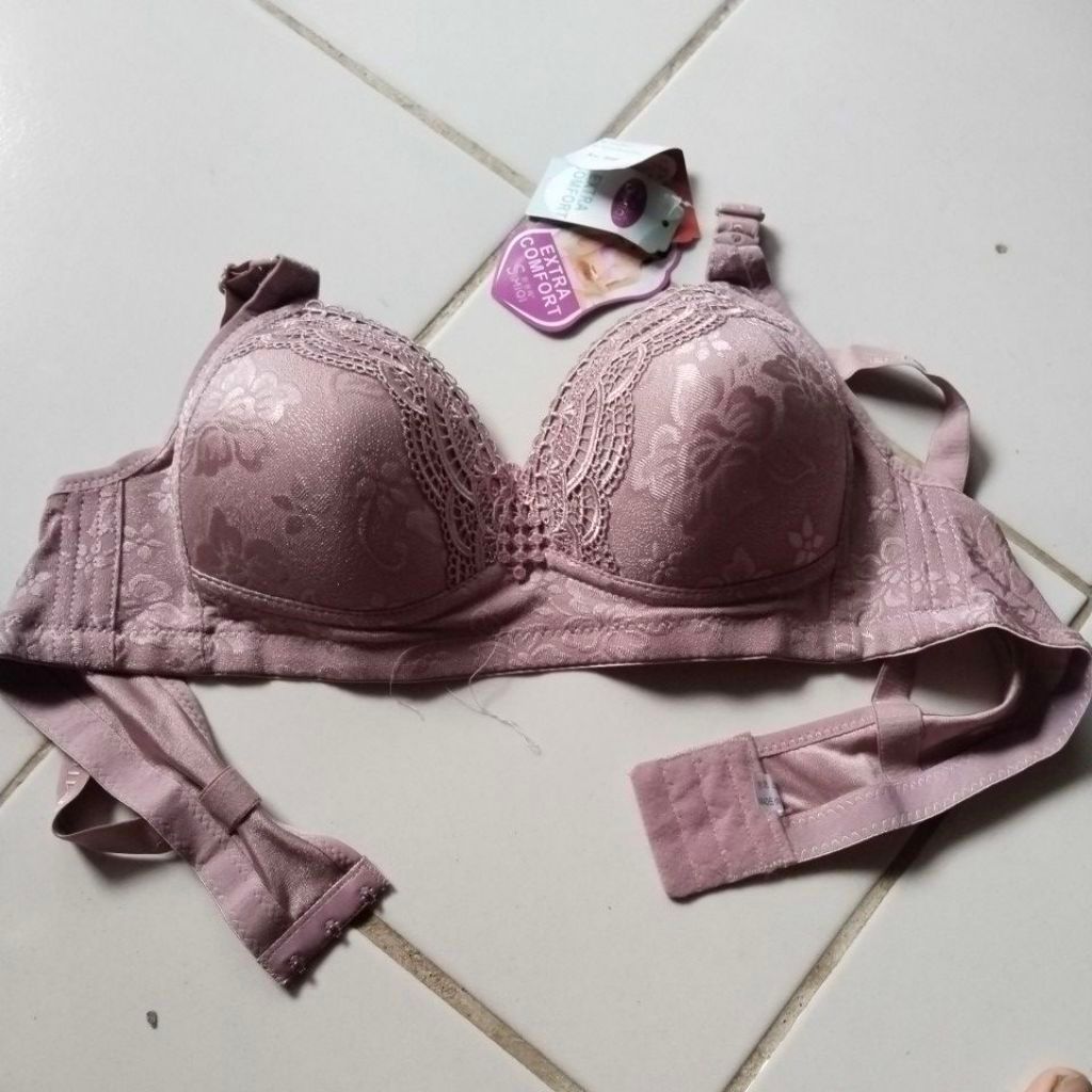Bra / beha Simiqi Jumbo Cup C Tanpa Kawat , II bra simiqi big size