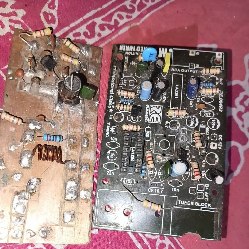 PCB bekas Radio dan pemancar