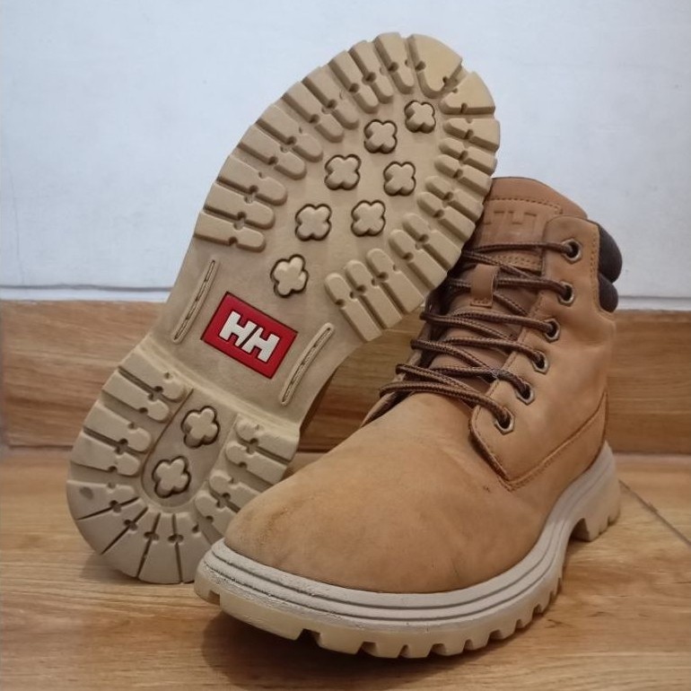 sepatu boots outdoor Helly Hansen Fremont