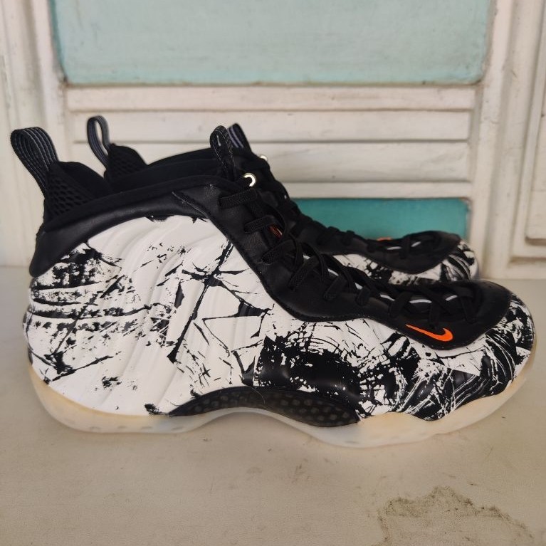 Nike Air Foamposite One size 42