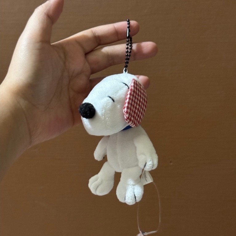 Boneka Gantungan Kunci Karakter Snoopy size 12cm Original / Boneka gantungan kunci Snoopy Peanuts / 