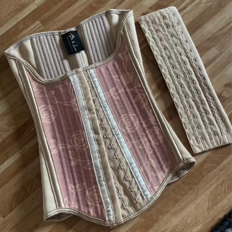 preloved korset cikor bondlou mesh torso 25 cm ukuran 3xs free 2 extender