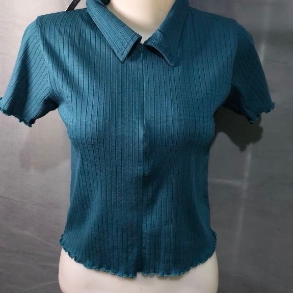 COLORBOX Polo Top Zipper Crop Knit Nyaman