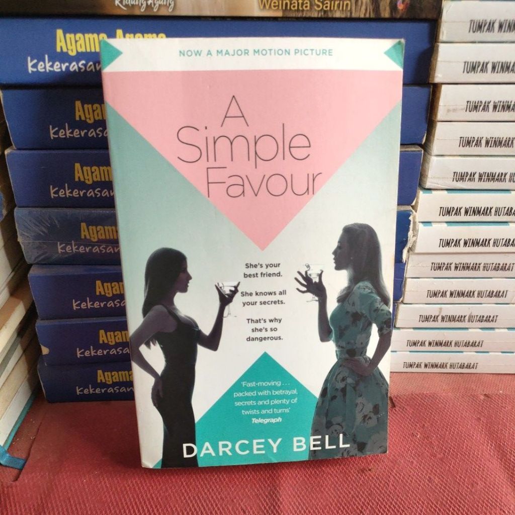 Buku A Simple Favour Darcey Bell