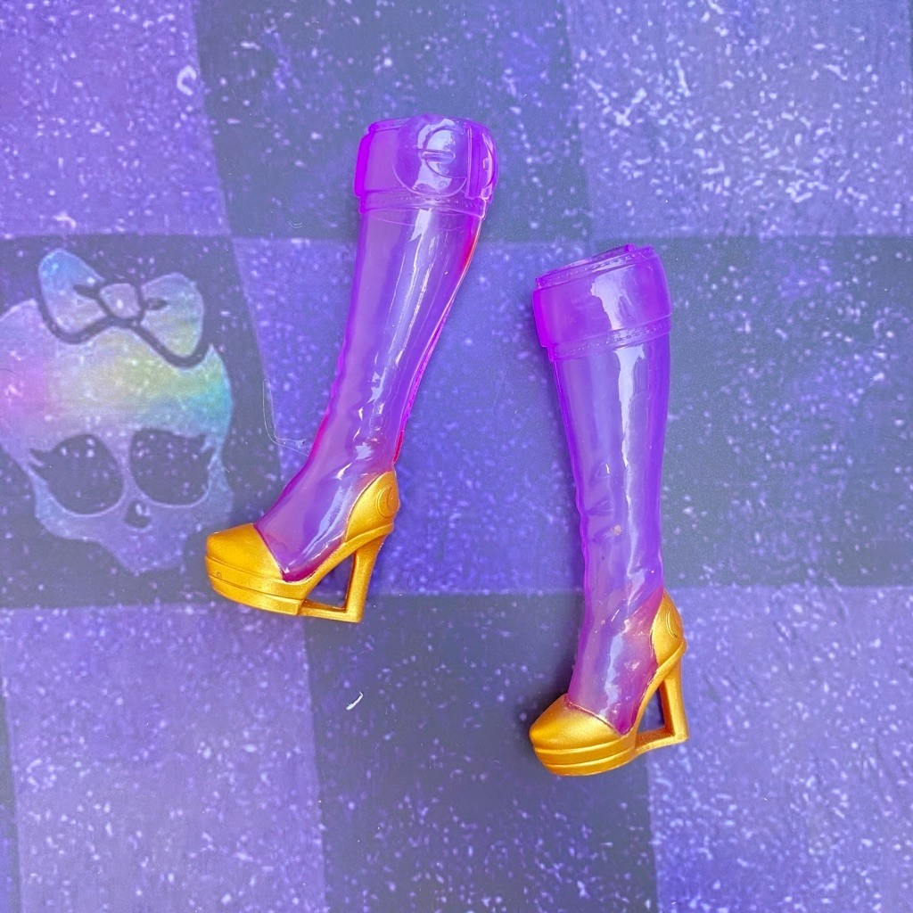 Sepatu Monster High G3 Clawdeen Wolf