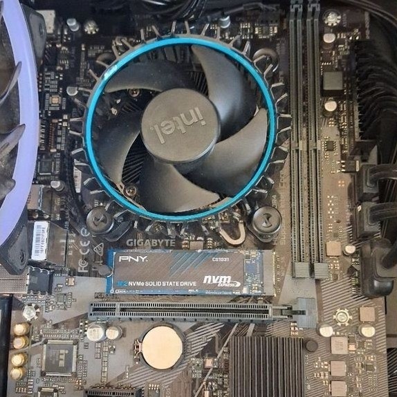 Paket Mobo+Proc Gigabyte H610 MK DDR4 + Intel I5 12400f Second Like New