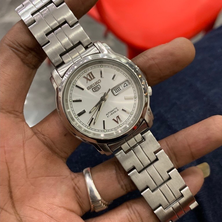 Seiko 5 7s26-03s0 roman white dial