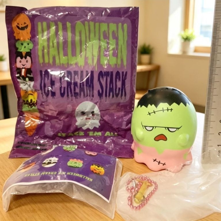 squishy ORIGINAL PROMO SEPTEMBER CERIA PUNIMARU halloween ice cream stack