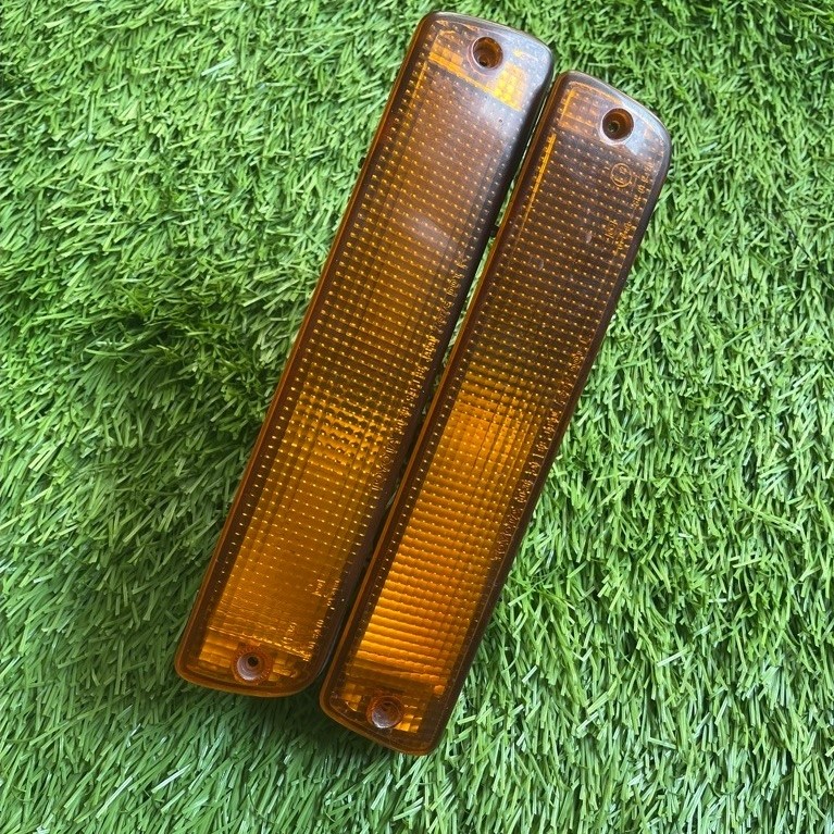 Sen Bumper LandCruiser VX80 Original - Poglamp VX 80 Original