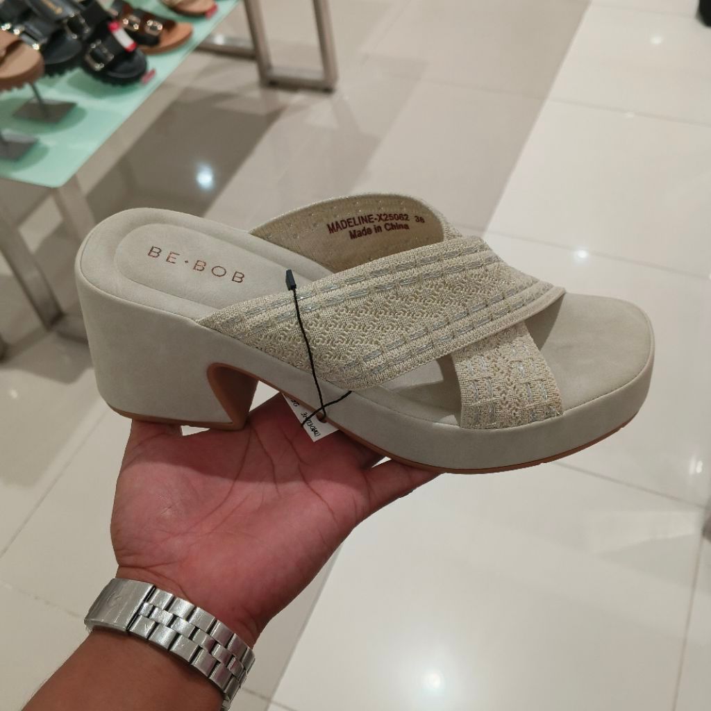 BE BOB SANDAL WEDGES MOTIF SILANG WANITA ORIGINAL